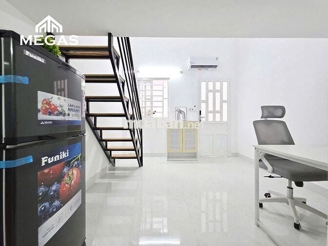CHO THUÊ DUPLEX FULL ĐỒ MỚI RỘNG THOÁNG FULL ĐỒ NGAY PHẠM VĂN ĐỒNG 