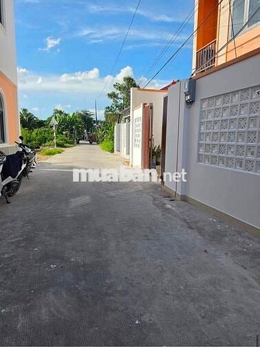NHÀ MỚI XÂY RẤT ĐẸP DƯỚI 2 TỶ CÁI RĂNG LỘ 4M - SỔ HỒNG TẶNG NỘI THẤT