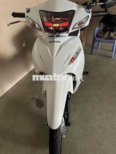 Honda Wave Trắng 712 km Sài Gòn