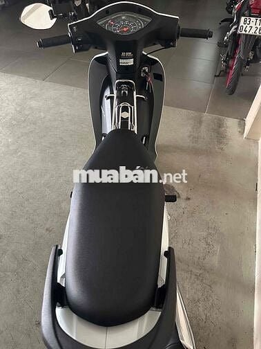 Honda Wave Trắng 712 km Sài Gòn