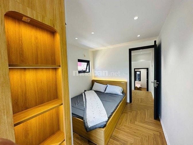 Bán căn hộ tầng 3 biệt thự pháp cổ 3 phòng ngủ phố Hoàng Hoa Thám