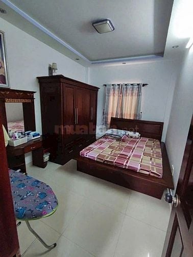 Nhà hẻm 4m sát HXH đậu 1/ CMT8. 3,2mx12,2m. T+Lg+L+ST BT(3PN).Giá 6 tỷ