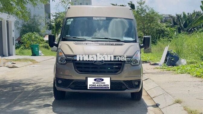 Ford Transit 2023 Vàng đồng 95.000km