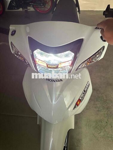 Honda Wave Trắng 712 km Sài Gòn