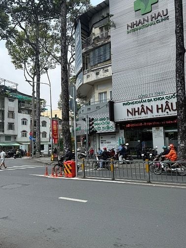 NHÀ MT CHO THUÊ NGUYÊN CĂN TRUNG TÂM 