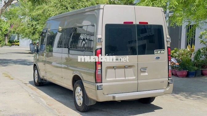 Ford Transit 2023 Vàng đồng 95.000km