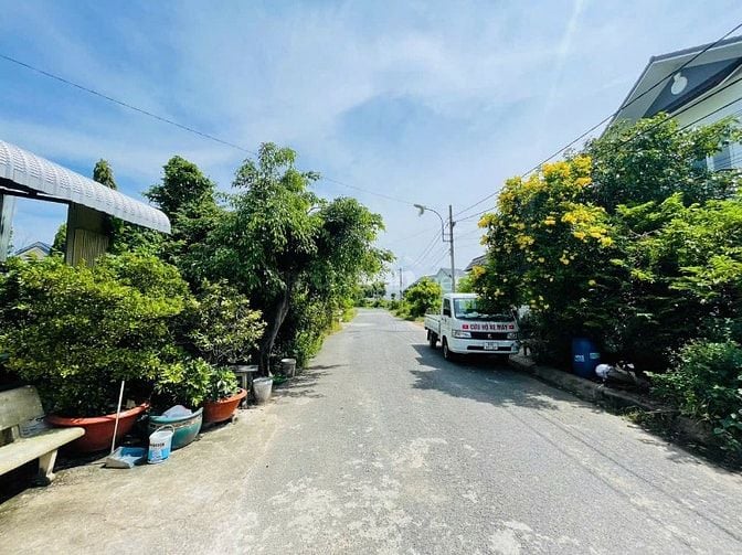 Mặt tiền Thị Trấn Củ Chi, Ngay Trung Tâm Hành Chính 260m2. Sẵn Sổ Hồng