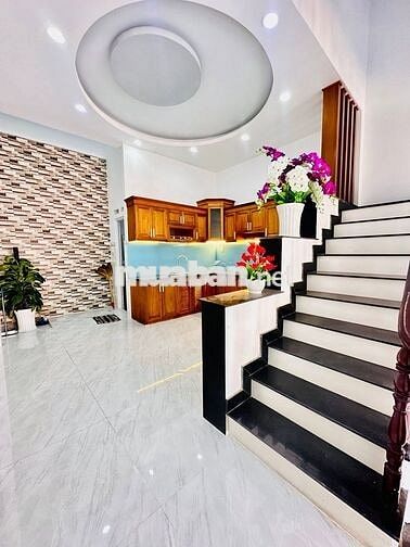 CG: BÁN NHÀ 3 LẦU ĐẸP ĐƯỜNG NHỰA LỚN PHƯỜNG HIỆP THÀNH QUẬN 12