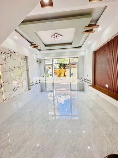 CG: BÁN NHÀ 3 LẦU ĐẸP ĐƯỜNG NHỰA LỚN PHƯỜNG HIỆP THÀNH QUẬN 12
