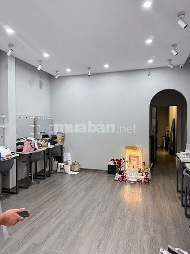 Bán Gấp Nhà Hẻm Xe Hơi Cống Quỳnh P.Nguyễn Cư Trinh Quận 1