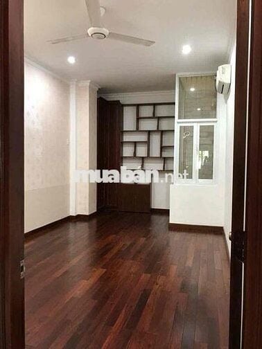 Nhà Mặt Tiền Đường Đất Thánh Tân Bình TP HCM