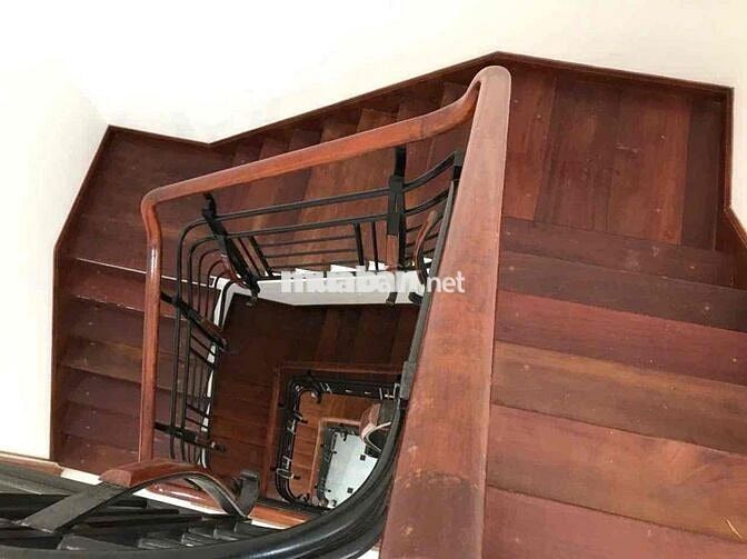 Nhà Mặt Tiền Đường Đất Thánh Tân Bình TP HCM