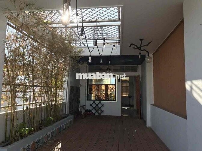 Nhà Mặt Tiền Đường Đất Thánh Tân Bình TP HCM