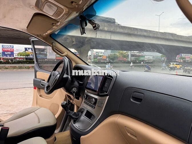 Hyundai Grand Starex 2016 9 chỗ  Ghi 110.000km