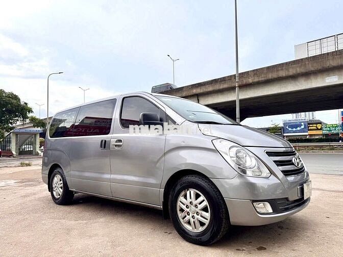 Hyundai Grand Starex 2016 9 chỗ  Ghi 110.000km
