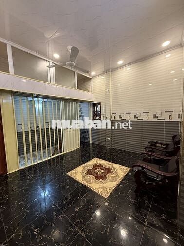 CHO THUÊ NHÀ NGUYÊN CĂN GẦN MẶT HỒ TÂY