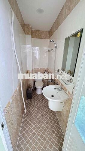CHO THUÊ NHÀ NGUYÊN CĂN QUẬN 3 - HẺM RỘNG 2 MẶT TIỀN - VỊ TRÍ ĐẮC ĐỊA