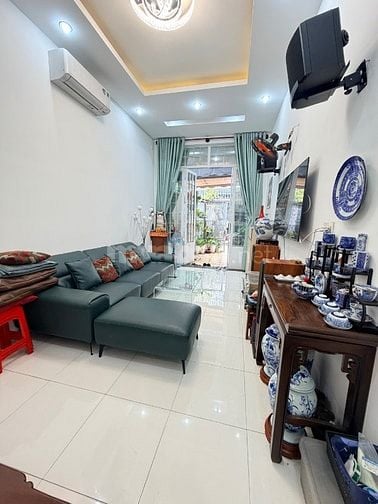 Bán nhà hxh Tô Hiến Thành Q.10 - 45m2 - chỉ 9,7 tỷ