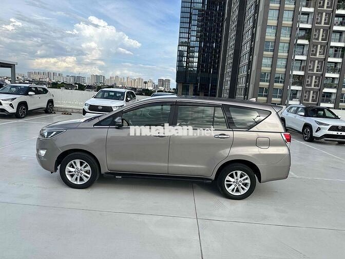Toyota Innova G 2019 tự động 494 tr