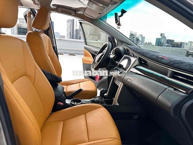 Toyota Innova G 2019 tự động 494 tr