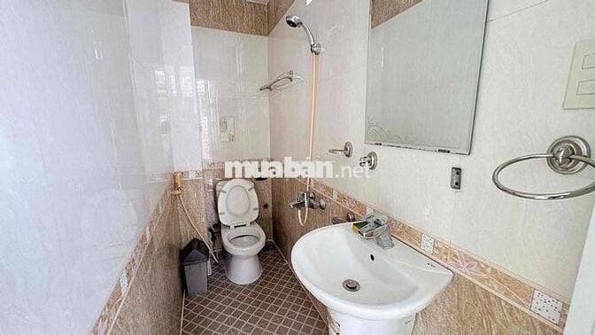 CHO THUÊ NHÀ NGUYÊN CĂN QUẬN 3 - HẺM RỘNG 2 MẶT TIỀN - VỊ TRÍ ĐẮC ĐỊA