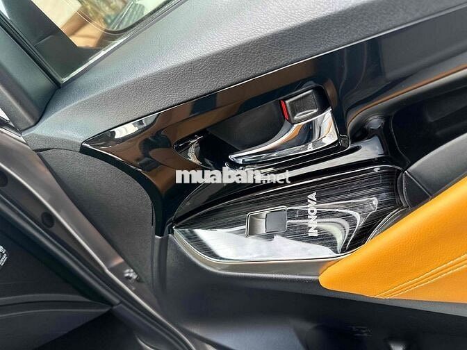 Toyota Innova G 2019 tự động 494 tr