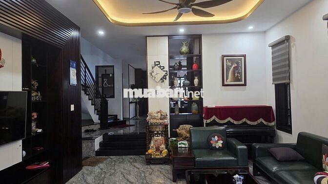 Cho thuê BT Hàn Thuyên full nội thất cao cấp 4PN 3WC. Giá 50tr/tháng