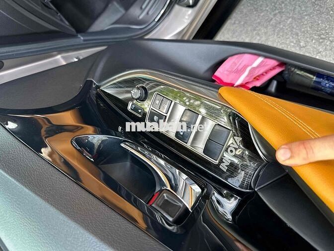 Toyota Innova G 2019 tự động 494 tr