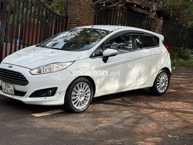 Ford Fiesta 2014 1.0 Tubo Trắng Tự động