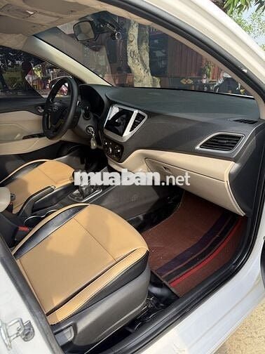 Hyundai Accent 2019 Số sàn Da Trắng
