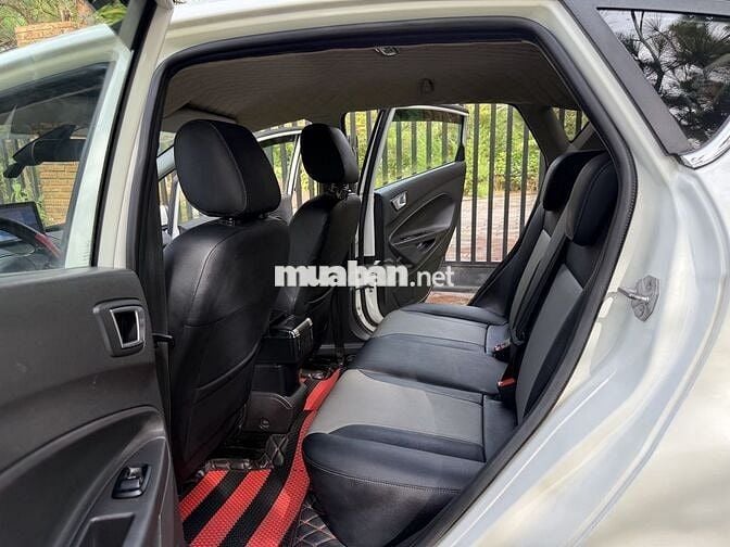 Ford Fiesta 2014 1.0 Tubo Trắng Tự động