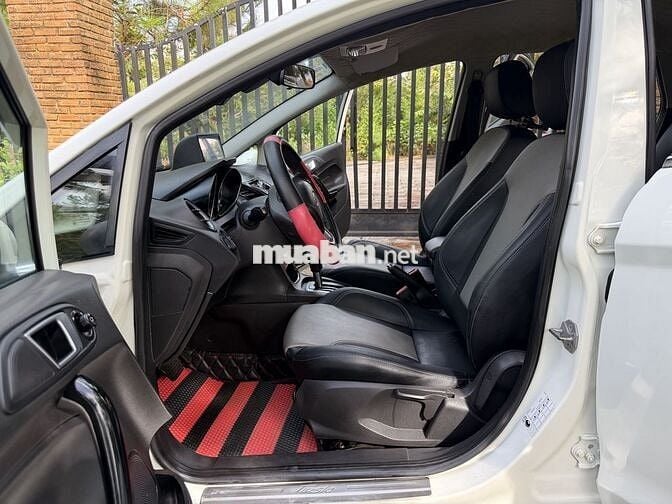 Ford Fiesta 2014 1.0 Tubo Trắng Tự động