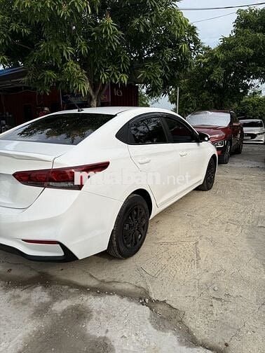 Hyundai Accent 2019 Số sàn Da Trắng