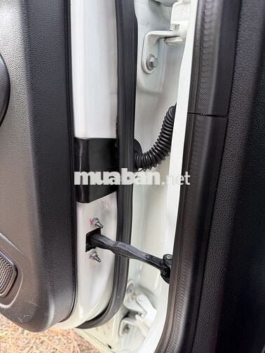Ford Fiesta 2014 1.0 Tubo Trắng Tự động