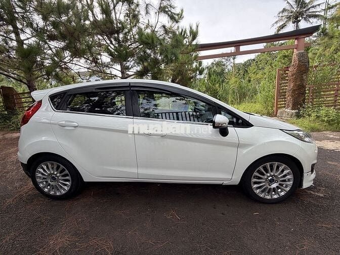 Ford Fiesta 2014 1.0 Tubo Trắng Tự động
