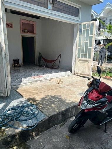 CHÍNH CHỦ CẦN BÁN 2 CĂN NHÀ GIÁ TỐT TẠI LONG AN, VỊ TRÍ ĐẸP