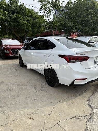 Hyundai Accent 2019 Số sàn Da Trắng