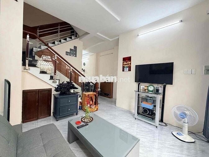 NHÀ ĐẸP NGANG 5M SÁT BÊN ĐH VĂN LANG