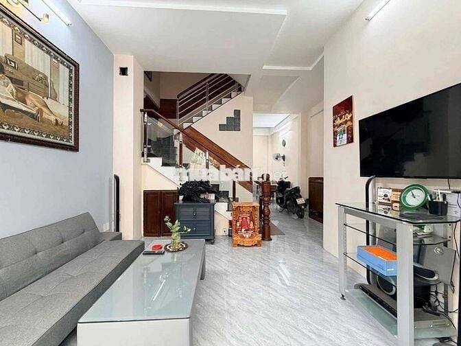 NHÀ ĐẸP NGANG 5M SÁT BÊN ĐH VĂN LANG