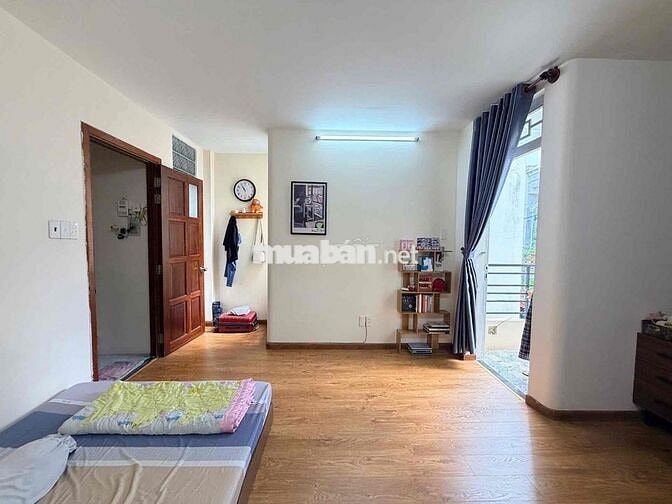 NHÀ ĐẸP NGANG 5M SÁT BÊN ĐH VĂN LANG
