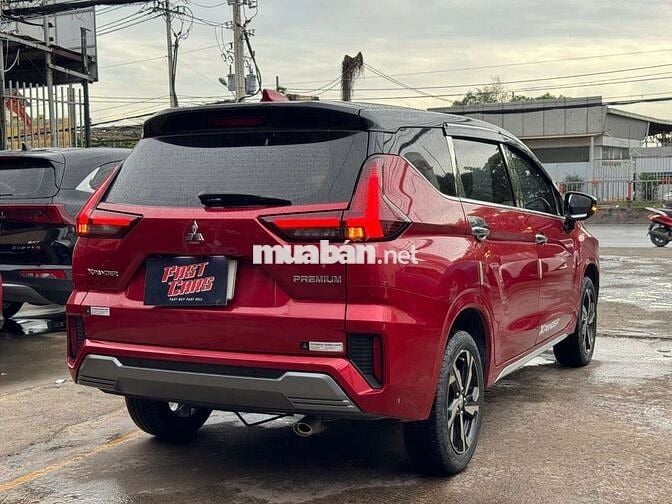 Mitsubishi Xpander Premium 2023 1.5AT,màu đỏ,2v2km
