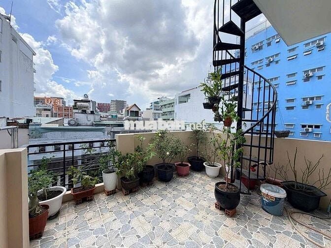 NHÀ ĐẸP NGANG 5M SÁT BÊN ĐH VĂN LANG