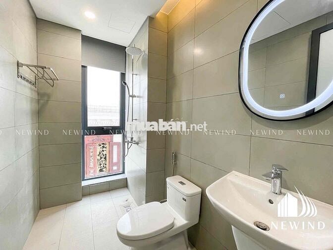 cho thuê căn hộ full nội thất đẹp keng mặt tiền Lê Văn Lương gần RMIT