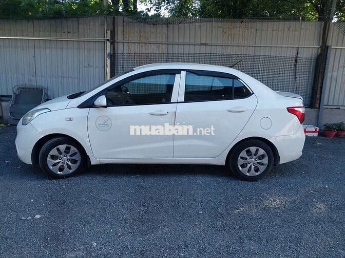 Hyundai Grand i10 Trắng 292.667 km