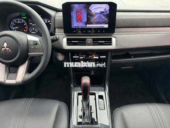 Mitsubishi Xpander Premium 2023 1.5AT,màu đỏ,2v2km
