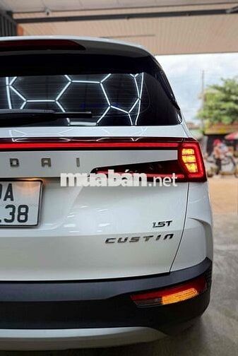 Hyundai Custin 1.5 Turbo 2023 Full đồ chơi