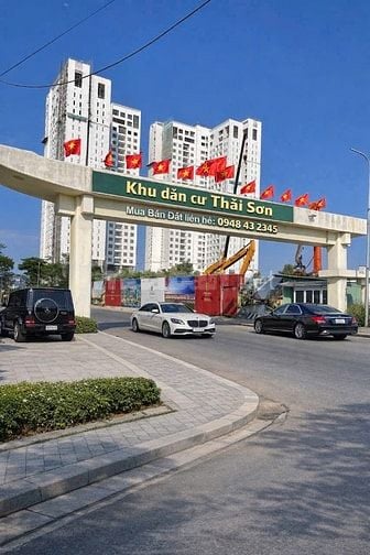 Bạn gấp lô đất đường 22m view công viên KDC Thái Sơn.DT:10x25. 88tr/m2