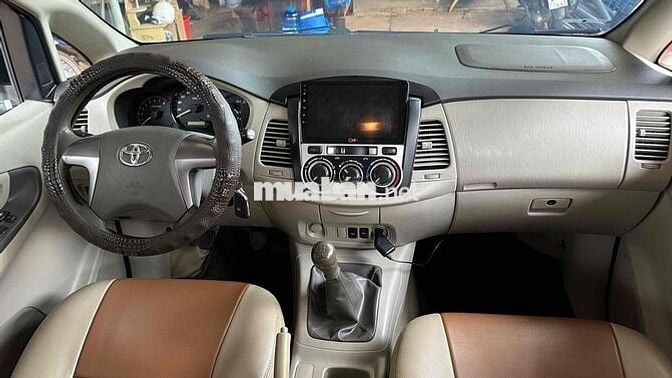 chính chủ bán innova E 2014 xe chuẩn cọp, ko lổi