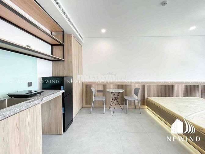 cho thuê căn hộ full nội thất đẹp keng mặt tiền Lê Văn Lương gần RMIT