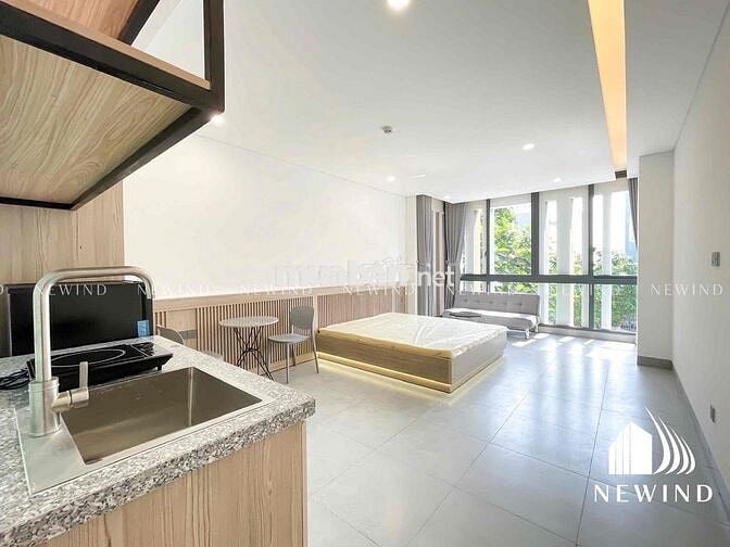 cho thuê căn hộ full nội thất đẹp keng mặt tiền Lê Văn Lương gần RMIT